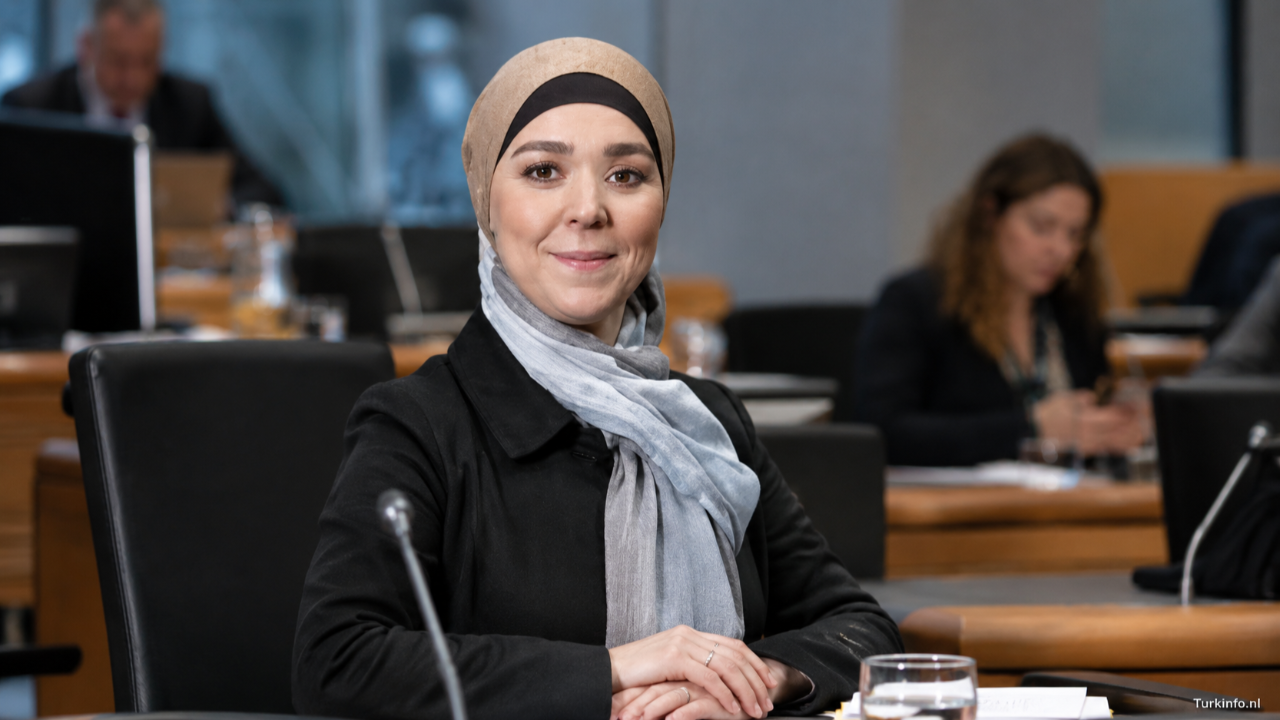 Esmah Lahlah Amsterdam Yerel Yönetimine Geçiyor