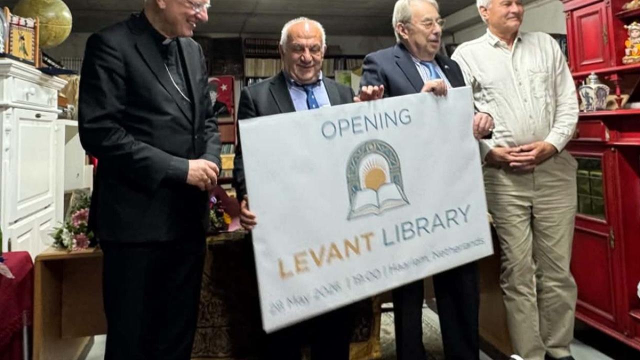 Hollanda’da Levant Kütüphanesi Açıldı: Doğu ile Batı Arasında Yeni Kültür Köprüsü