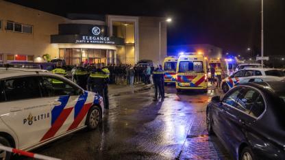 Lelystad’daki Kına Gecesinde Ortalık Karıştı: 50 Kişilik Kavga Polis Müdahalesiyle Sona Erdi