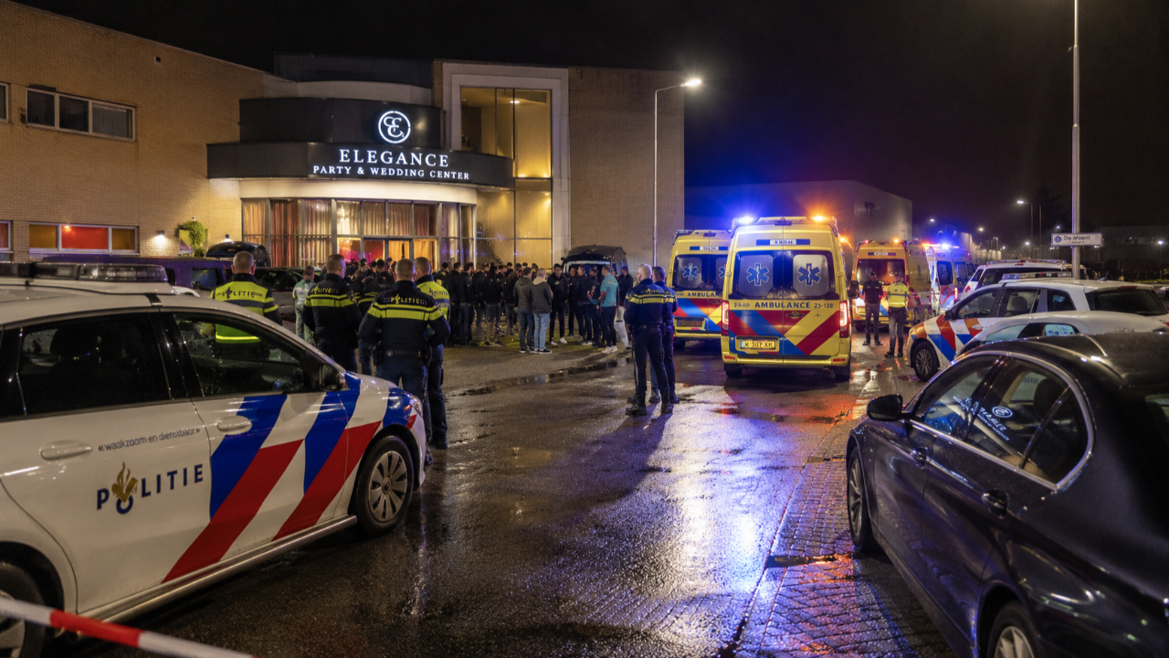 Lelystad’daki Kına Gecesinde Ortalık Karıştı: 50 Kişilik Kavga Polis Müdahalesiyle Sona Erdi